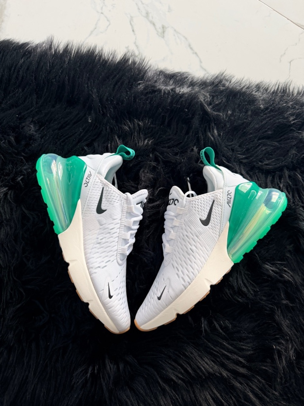 Nike Air Max 270 - Picture 6 of 15